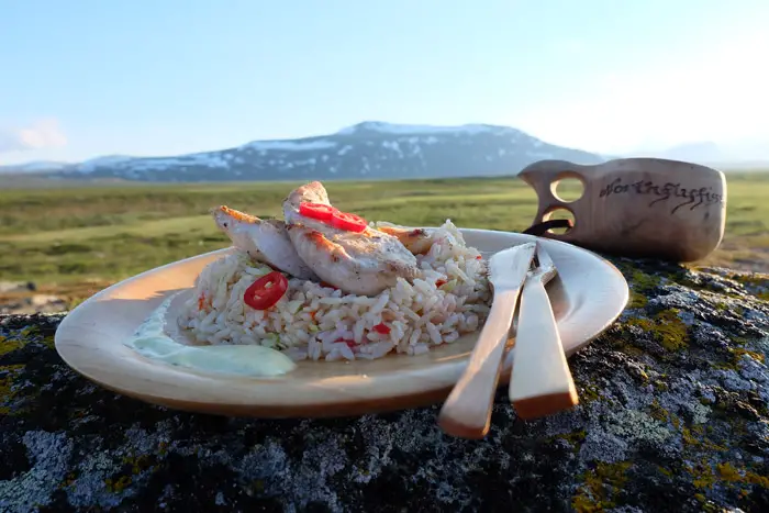 chicken-with-rice-high-clss-outdoor-food-fly-fishing