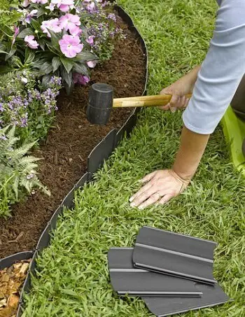 Easy No- Dig, Pound-in, Interlocking Landscaping Edging